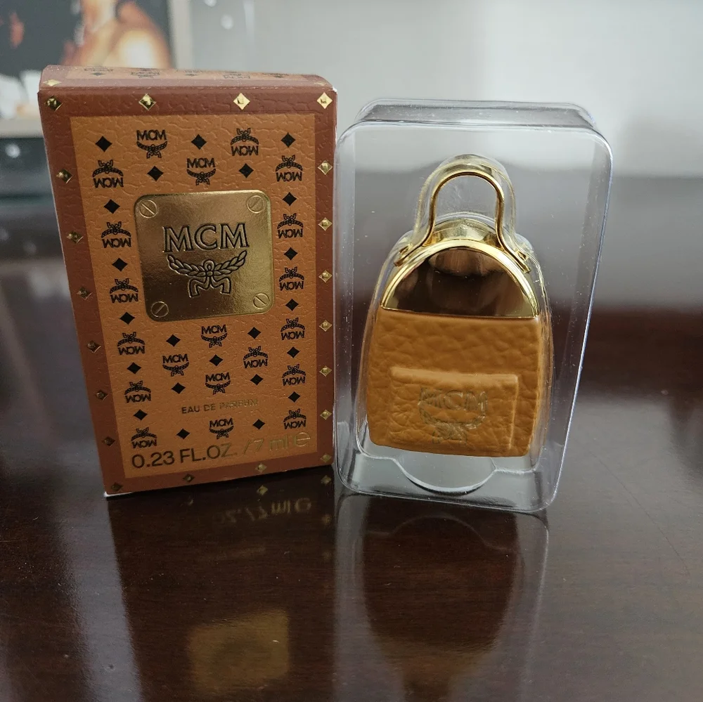 MCM Fragrance Bag/Neck Charm - Picture 1 of 2